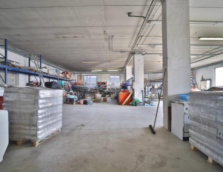 locale commerciale in affitto a Cologno Monzese